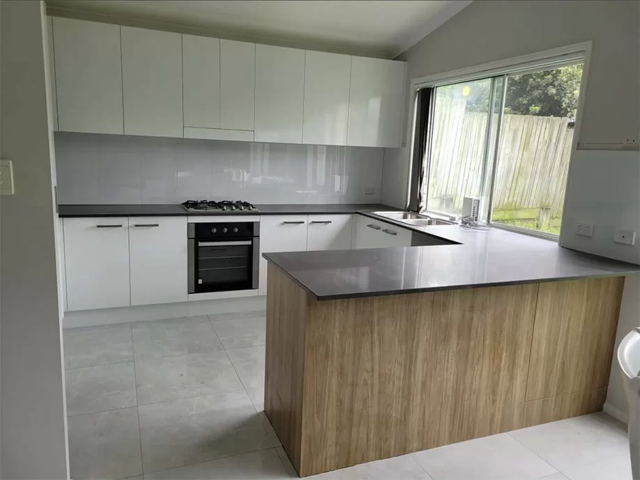 Green Kite Forest Lakes